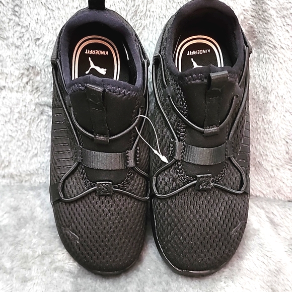 Boys Puma slip on sneakers in black.Size 10. New no tags. - Picture 9 of 9